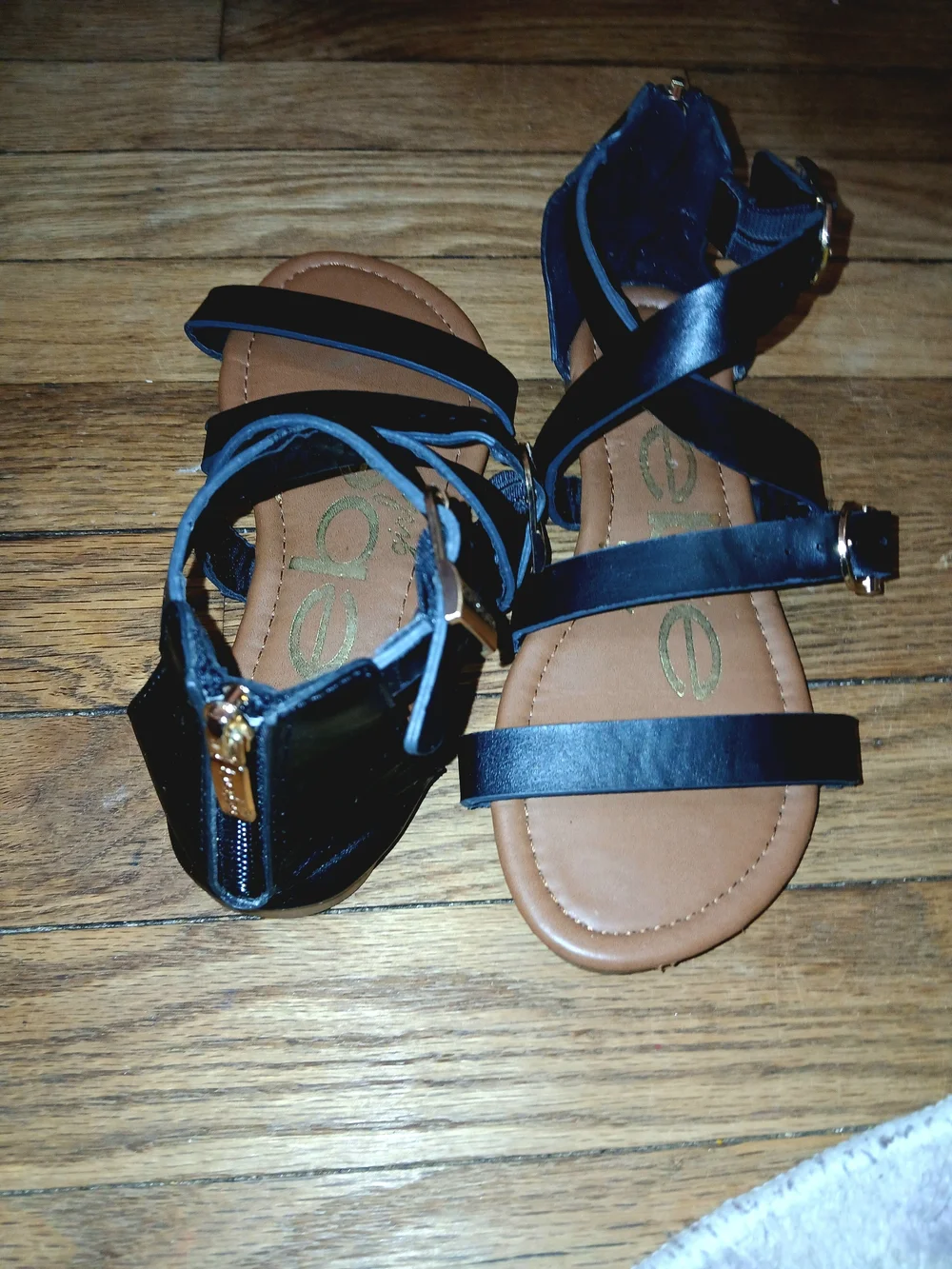 Bebe Girls Gladiator Double Buckle Adjustable Sandals